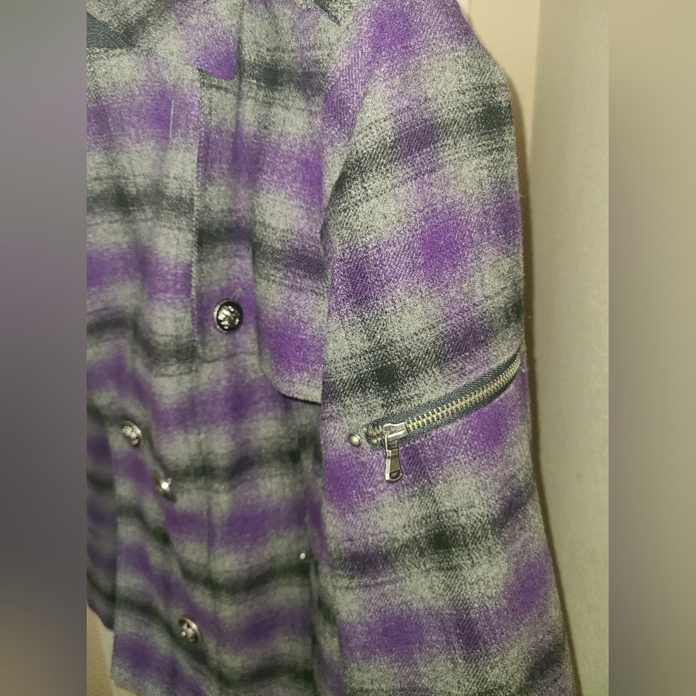 Bomber Jacket - Picture 3 of 5